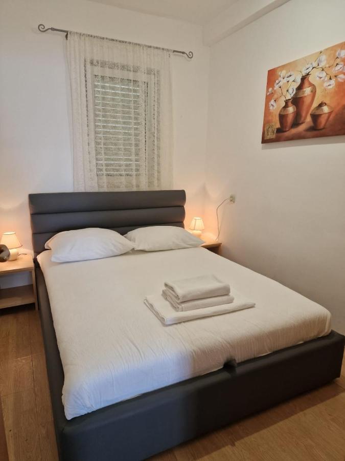 Villa Roing S Stanici Bagian luar foto